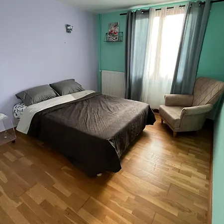 De Joy Bed & Breakfast *