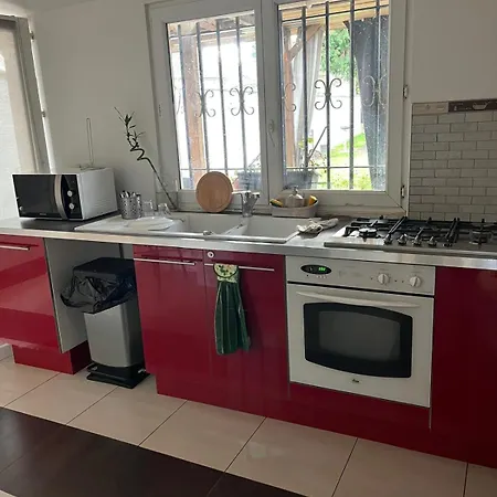 De Joy Oda ve Kahvaltı Argenteuil